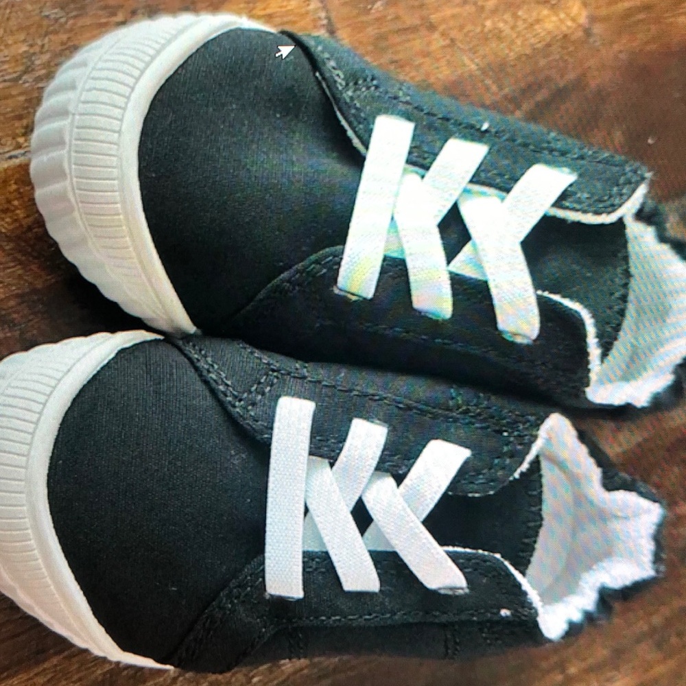 Wonder Nation sneakers size 10